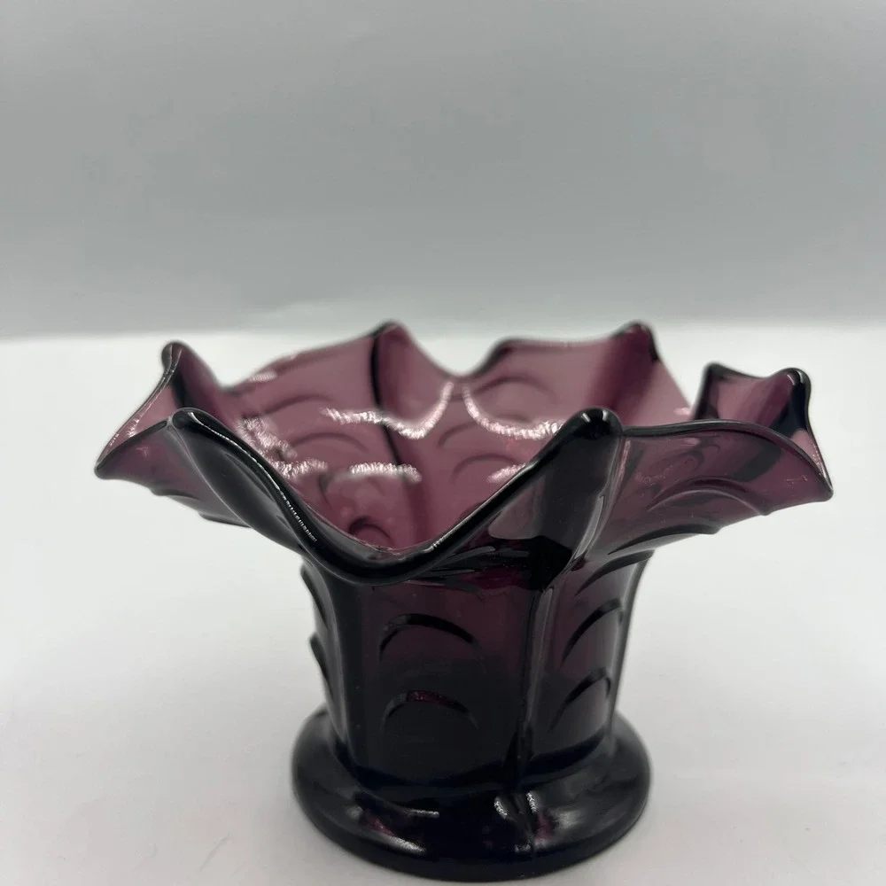 Vintage Amethyst Purple Glass Ruffled Handkerchief Pedestal Bowl Geometric Vase